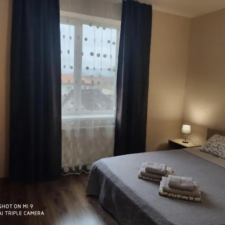 Apartment Domovik мостова 5 кв 44