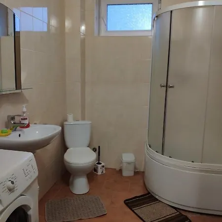 Domovik мостова 5 кв 44 Lejlighed